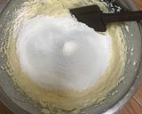 Foto langkah ke 4 dari resep Banana Aux Cake (1 telur).