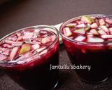 A picture of step 6 of Zobo fruits punch.