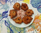 A picture of step 4 of Medu Vadas with Fenugreek Greens and Spring Onions.