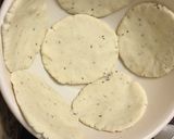 Foto del paso 1 de la receta: Arepa dulce de perico con palta