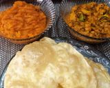 A picture of step 5 of Halwa poori with chana salan.