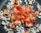 A picture of step 2 of French omelette.