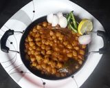 A picture of step 3 of Bihari Chole with bhature.