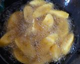 A picture of step 1 of Fried plantains, scrambled eggs & bread 🍞.