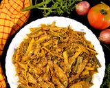 আমড়ার মুকুল দিয়ে মলা মাছের চচ্চড়ি রেসিপির ধাপ 3 ছবি