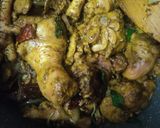 Gambar langkah 4 resipi Kukul Mas Curry Sri Lanka.