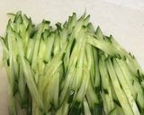 A picture of step 3 of Chilled Pork Shabu-Shabu Salad with Cucumber, Bean Sprouts, and Sesame Flavor.