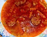 Káposztás kolbászos bableves recept fázis 3 fotója