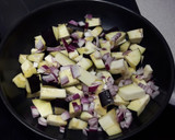 Foto del paso 1 de la receta: Rigatoni All' Arrabbiata con Berenjena