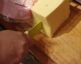 Foto del paso 2 de la receta: Pizza 🍕 con masa lista 😅