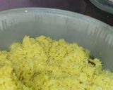 Foto langkah ke 1 dari resep Nasi kuning simple pakai bumbu racik ayam.