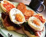 A picture of step 4 of Egg & Bacon Muffins.