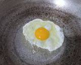 Foto langkah ke 4 dari resep Nasi Goreng Kunyit Teri Nasi.