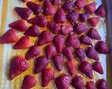 Foto del paso 2 de la receta: Torta invertida de frutilla 🍓