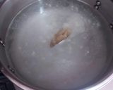 Foto del paso 4 de la receta Garbanzos con bacalao y toque de aceite de perejil y ajo