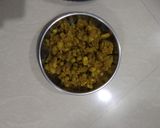 A picture of step 5 of Punjabi samosa.