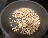 Foto del paso 6 de la receta: Ensalada de quinoa y queso feta al pesto