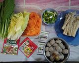 Foto langkah ke 1 dari resep Sop jamur enoki.