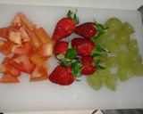 Foto langkah ke 1 dari resep Strawberry mix smoothies.