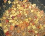 Foto del paso 11 de la receta: Picadillo (carne picada) a la Jardinera (Variación Propia de receta cubana)
