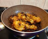 A picture of step 2 of Fried Spicy Chicken Drumsticks.