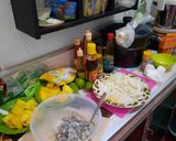 Foto langkah ke 1 dari resep Udang asam manis tabur nanas.