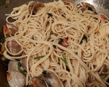 Foto langkah ke 9 dari resep Seafood Pasta with Clams.