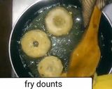 A picture of step 4 of Potato chicken donuts.