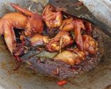 Foto langkah ke 5 dari resep Ayam kecap bumbu iris.