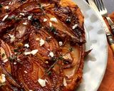 A picture of step 2 of Caramelised shallots tart with saffron puff pastry.