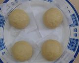 Foto langkah ke 6 dari resep Donat Empuk Tanpa Ulen Tanpa Kentang.