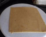 A picture of step 3 of Veggie pizza puff.