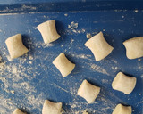 Paradicsomszószos gnocchi recept fázis 2 fotója