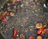 Gambar langkah 2 resipi Telur Masak Kicap Gerenti Tambah Nasi.