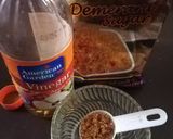 A picture of step 3 of Fig and mustard chutney.