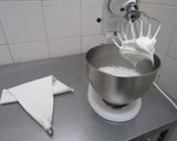 Foto del paso 3 de la receta: Torta de guanábana