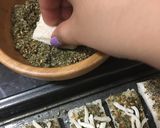 صورة لخطوة 4 من وصفة مقرمشات الزعتر