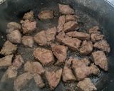 A picture of step 2 of Ox livers with lemon.