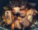 Foto del paso 2 de la receta: Costillas de cerdo guisadas con papas