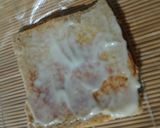 Foto langkah ke 3 dari resep Floss Roll Sandwich.