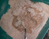 Foto del paso 1 de la receta: Pan integral de molde saborizado sin levadura🍞🍞