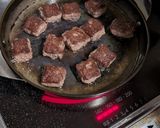 A picture of step 4 of Juicy Diced Steak with Ground Meat.