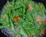 รูปขั้นตอนการทำที่ 4 ของ ถั่วฝักยาวผัดไข่แดงเค็ม