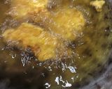 Foto langkah ke 6 dari resep Ayam Goreng Kremes.