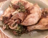 A picture of step 4 of Sig's chicken with kaletts, pears and rosti.
