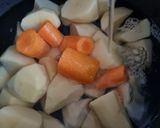Foto del paso 1 de la receta: Croquetas de garbanzos y papa con adherezo de zanahoria 🌱 🥔 🥕 Veganas