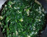 Foto langkah ke 3 dari resep Omelet Bayam.