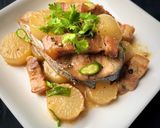 Hình bước làm 5 của món Cá Basa kho củ cải, ba chỉ