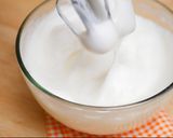 Foto langkah ke 3 dari resep Japanese Fruit Roll Cake / Bolu Gulung Isi Buah.