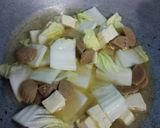 Foto langkah ke 3 dari resep Bening Bakso Tahu Sawi Putih.